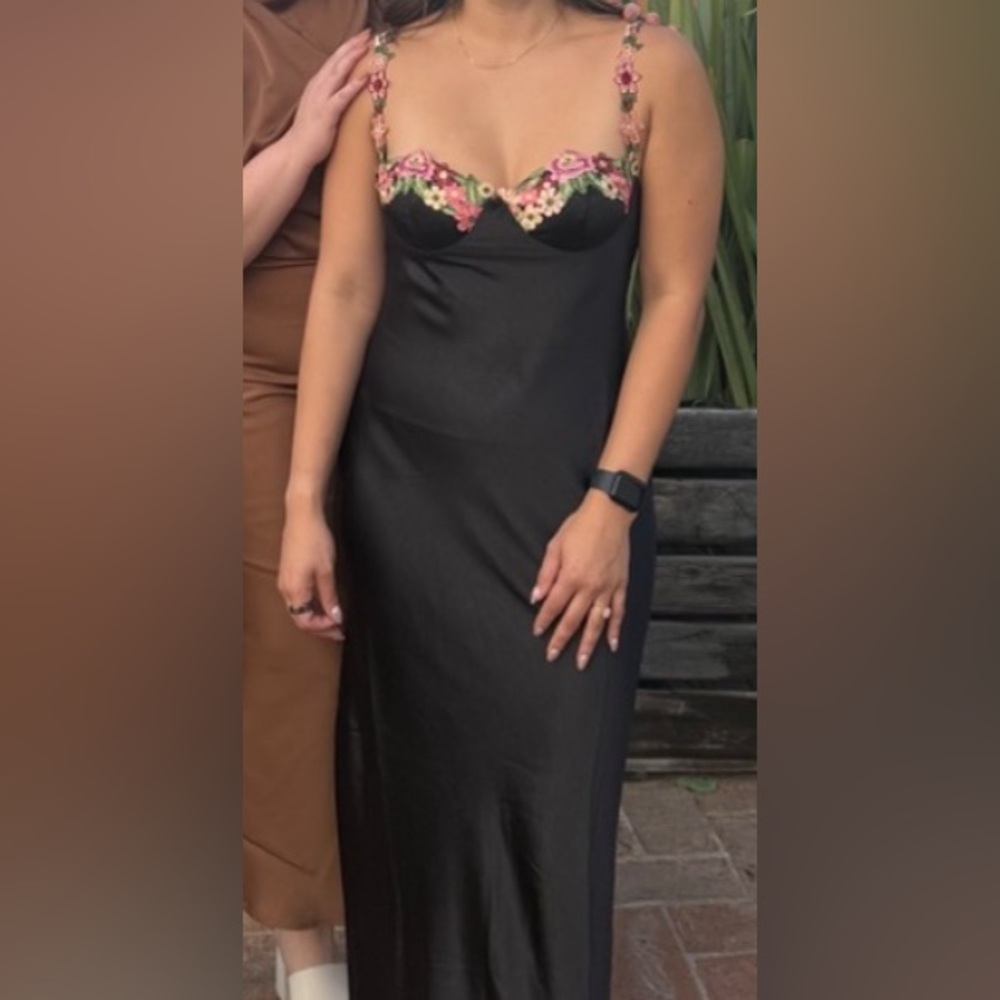 Magnetic Forces Maxi Dress Black - Picture 3 of 8